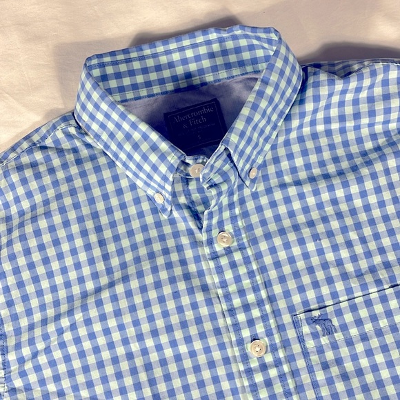 Abercrombie & Fitch mens blue gingham checkered plaid button down shirt - size S - Picture 1 of 9